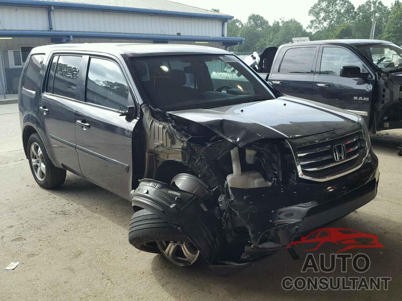 HONDA PILOT 2015 - 5FNYF3H5XFB005879