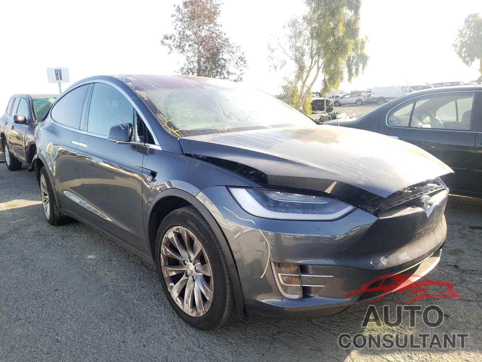 TESLA MODEL X 2019 - 5YJXCBE28KF182773