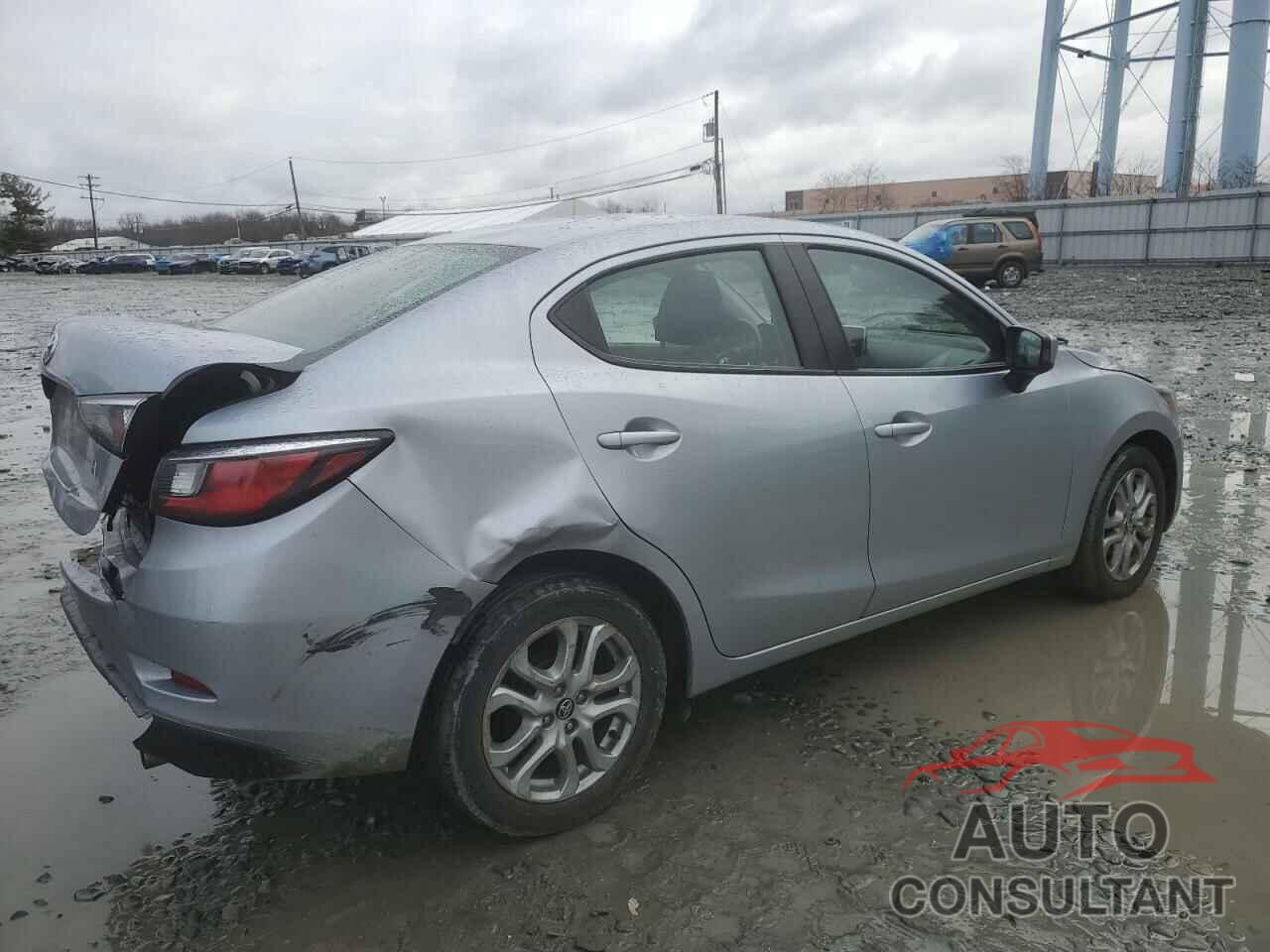 TOYOTA YARIS 2018 - 3MYDLBYV1JY305620