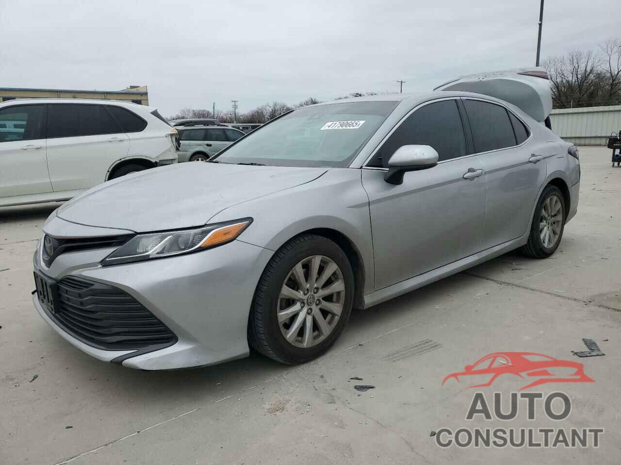 TOYOTA CAMRY 2019 - 4T1B11HK2KU680105