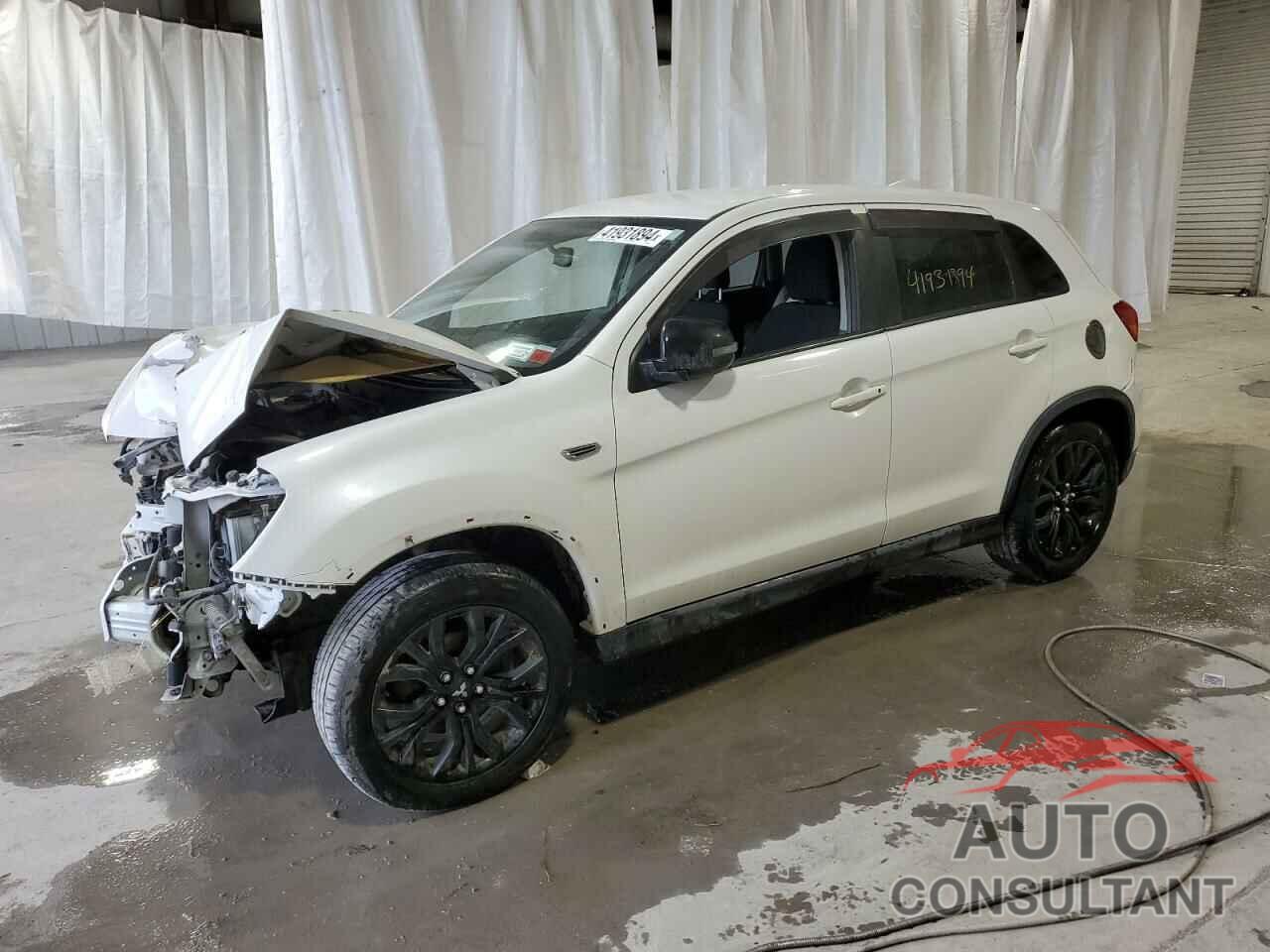 MITSUBISHI OUTLANDER 2018 - JA4AR3AU3JU006926