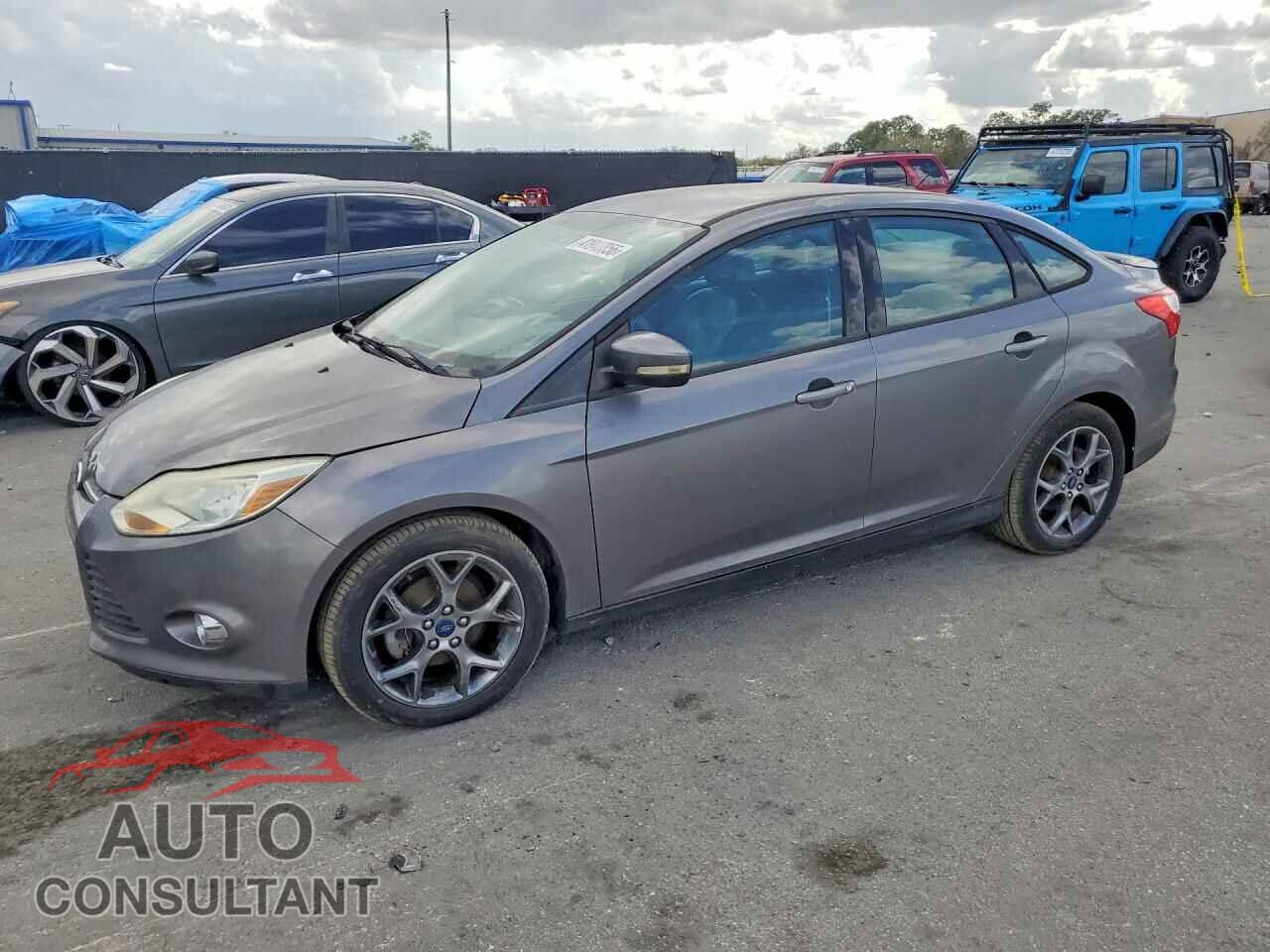 FORD FOCUS 2013 - 1FADP3F25DL375075