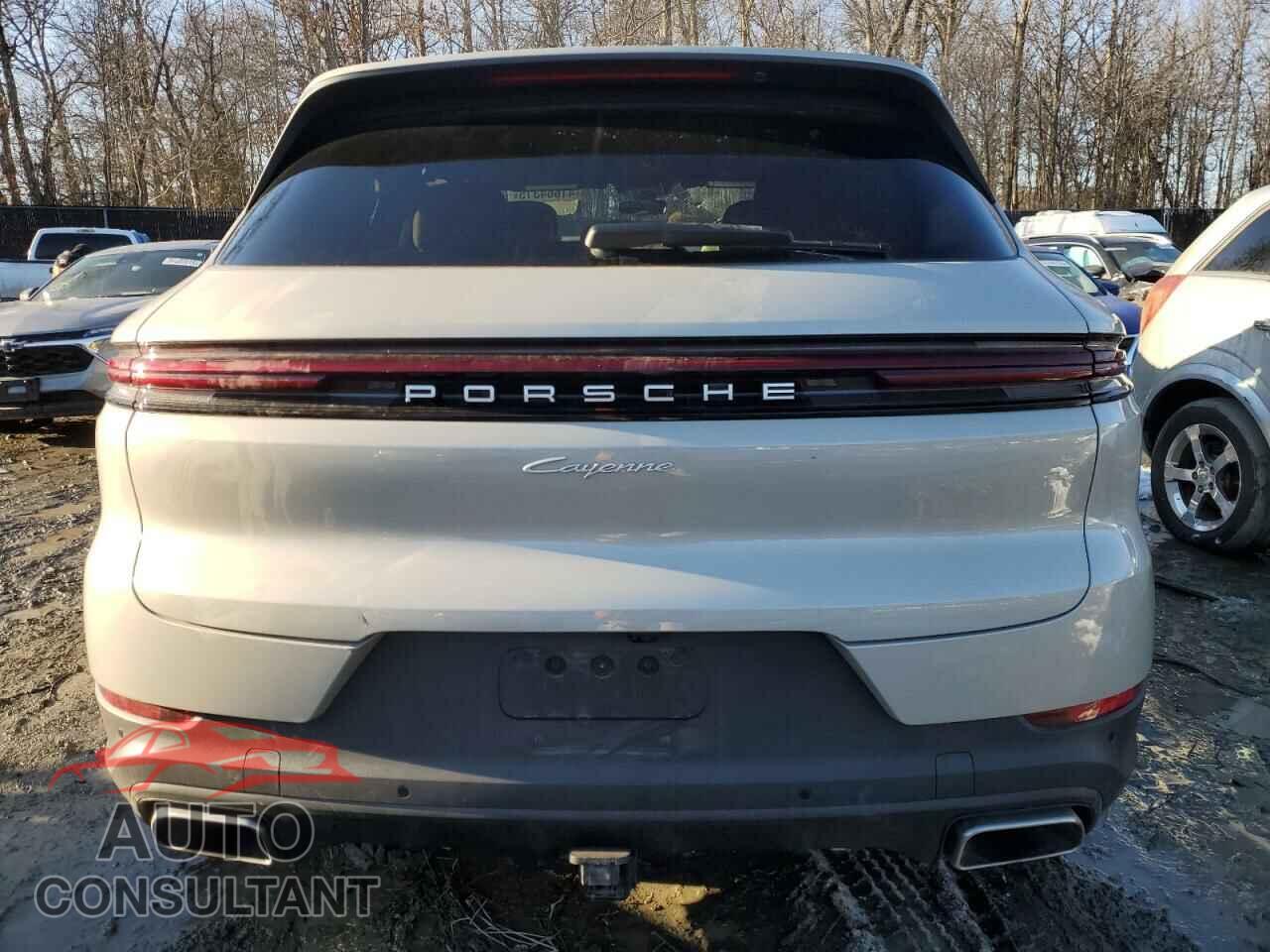 PORSCHE CAYENNE 2024 - WP1AA2AY0RDA11327