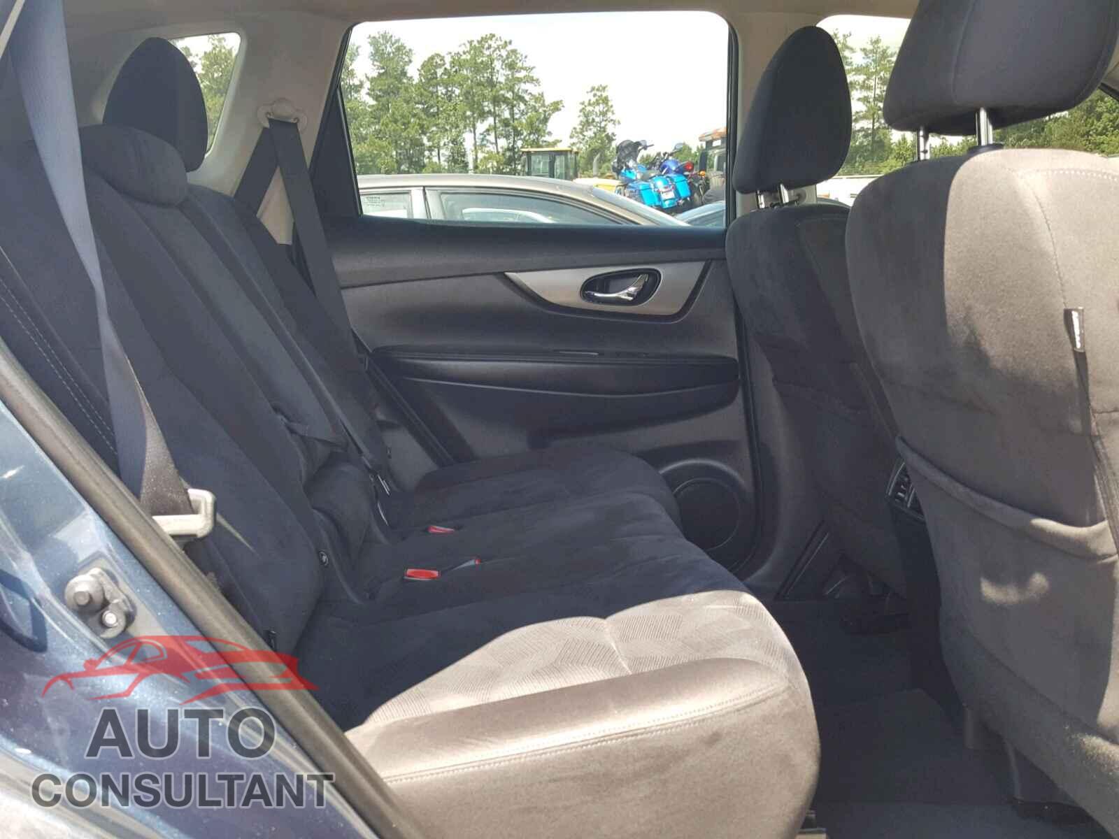 NISSAN ROGUE S 2015 - KNMAT2MT5FP560415