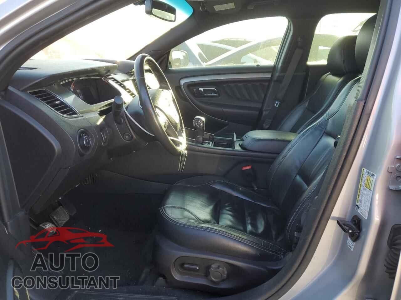 FORD TAURUS 2017 - 1FAHP2E82HG127799
