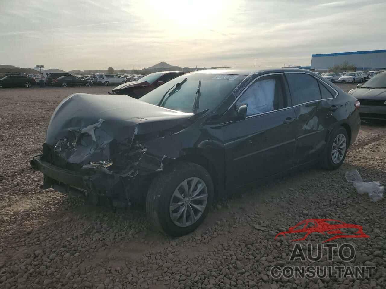 TOYOTA CAMRY 2016 - 4T4BF1FK8GR559970