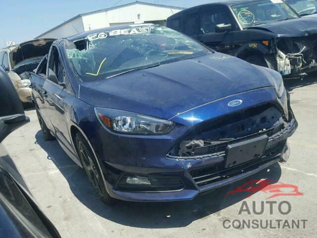 FORD FOCUS 2017 - 1FADP3L96HL258497