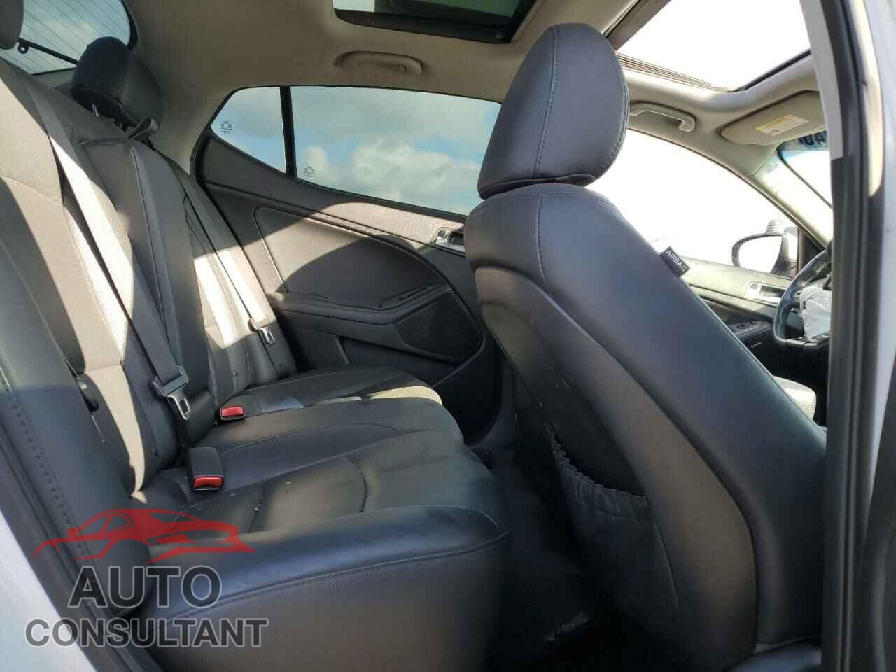 KIA OPTIMA 2015 - 5XXGR4A64FG515590