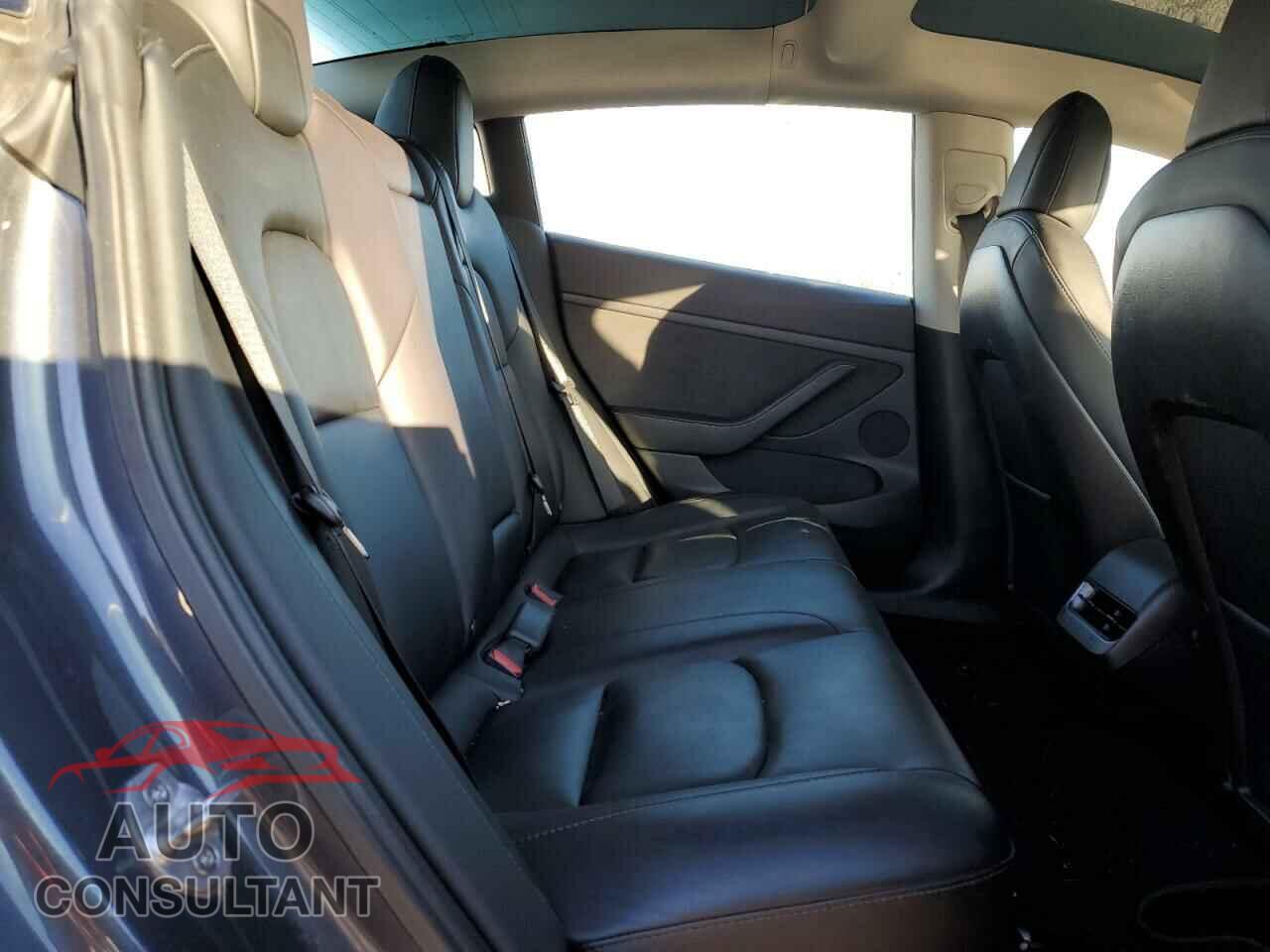 TESLA MODEL 3 2022 - 5YJ3E1EBXNF173760