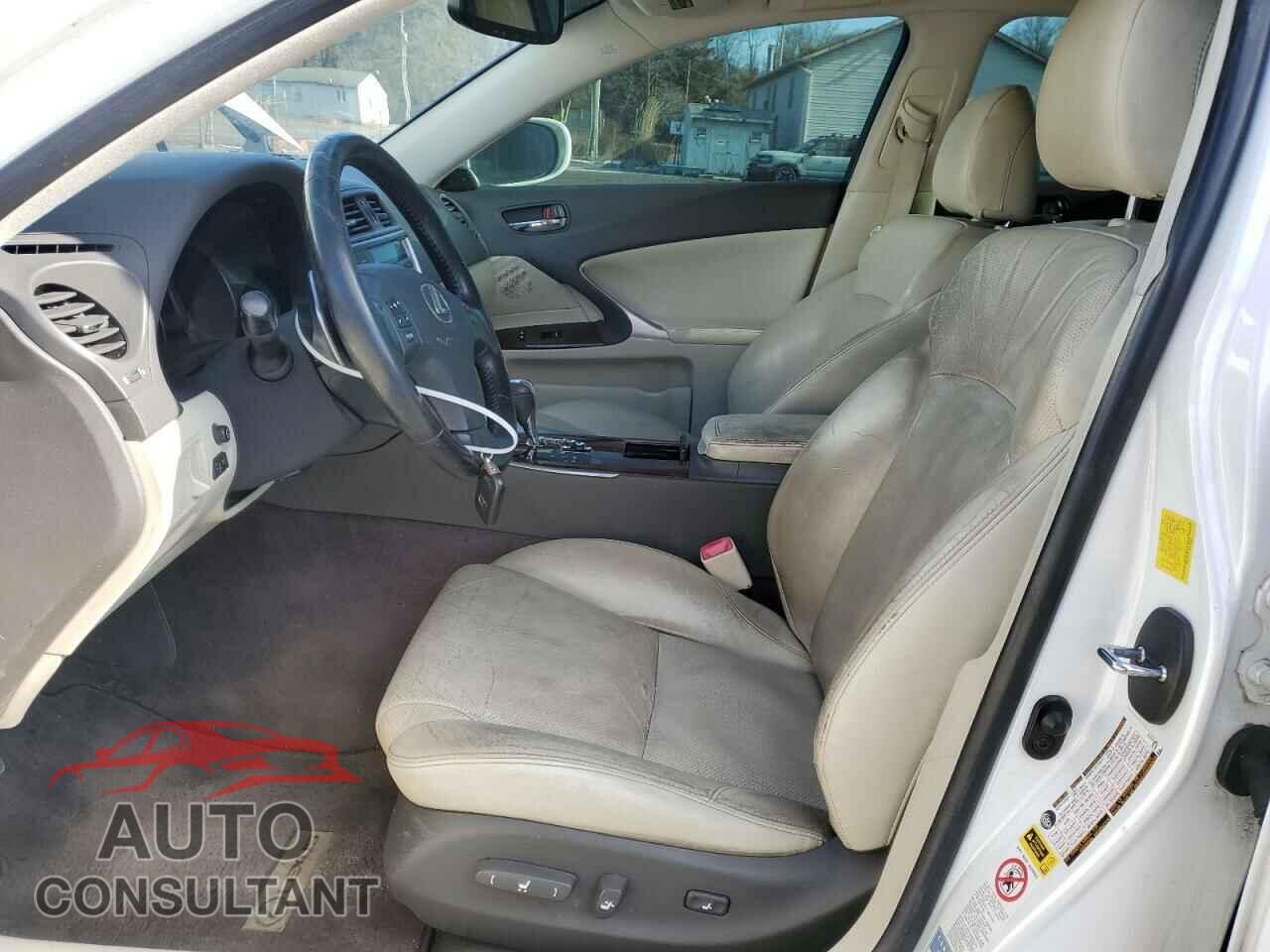 LEXUS IS 2010 - JTHCF5C27A2034866