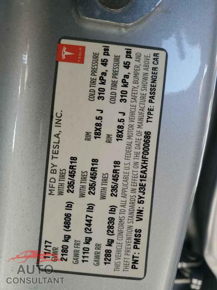 TESLA MODEL 3 2017 - 5YJ3E1EAXHF000686