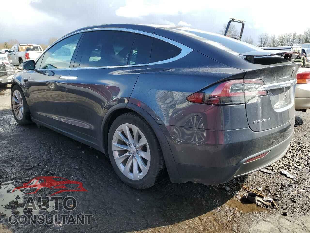 TESLA MODEL X 2017 - 5YJXCBE24HF048089