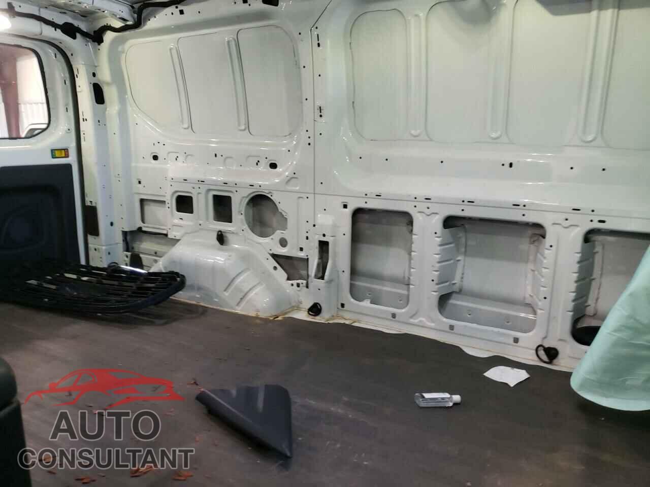 FORD TRANSIT CO 2017 - 1FTYE1ZM6HKA55939