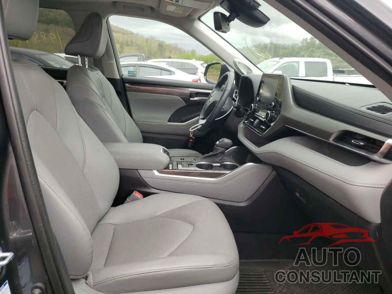 TOYOTA HIGHLANDER 2021 - 5TDXBRCH8MS017100