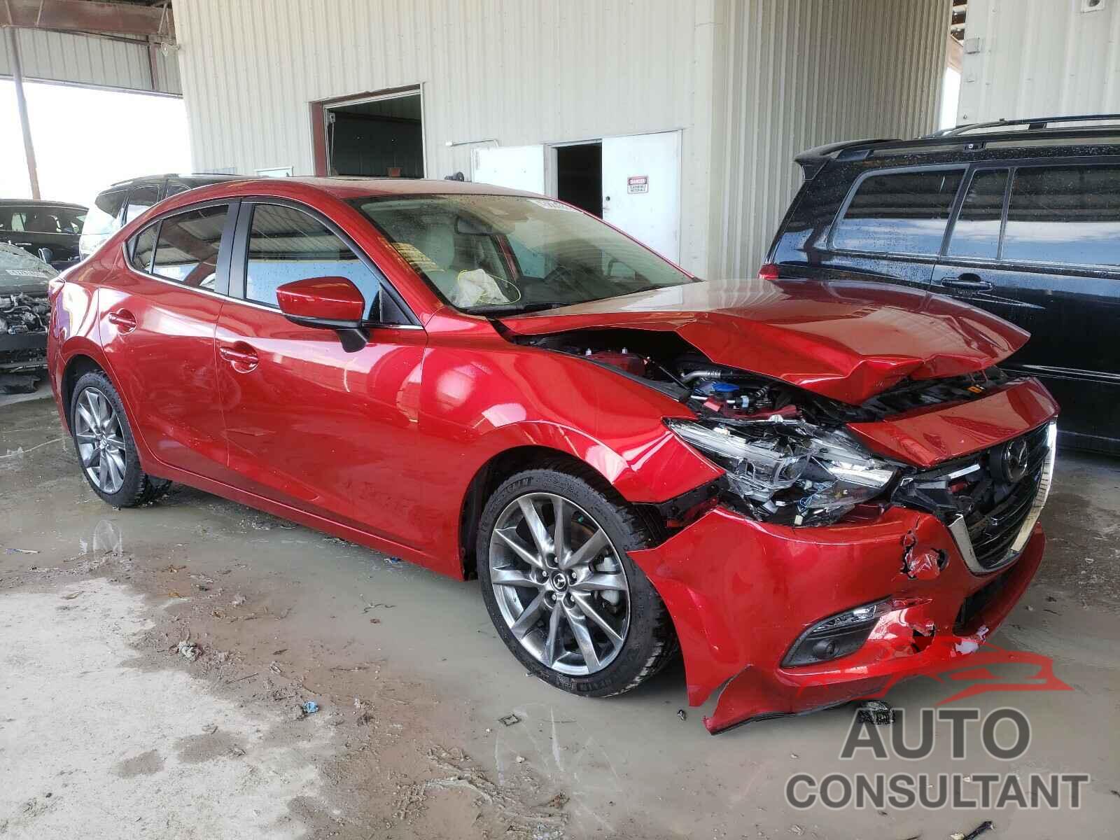 MAZDA 3 2018 - 3MZBN1W38JM218698