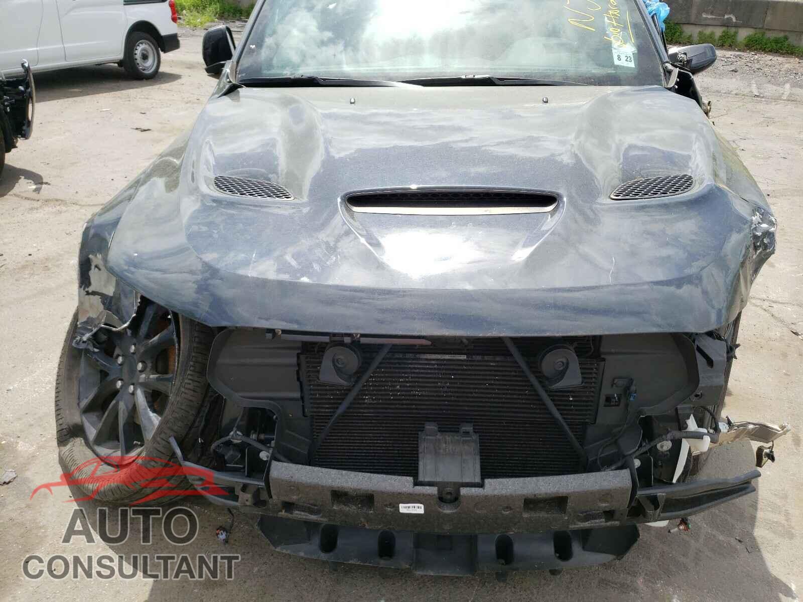 DODGE DURANGO 2018 - 1C4RDJDG1JC393628