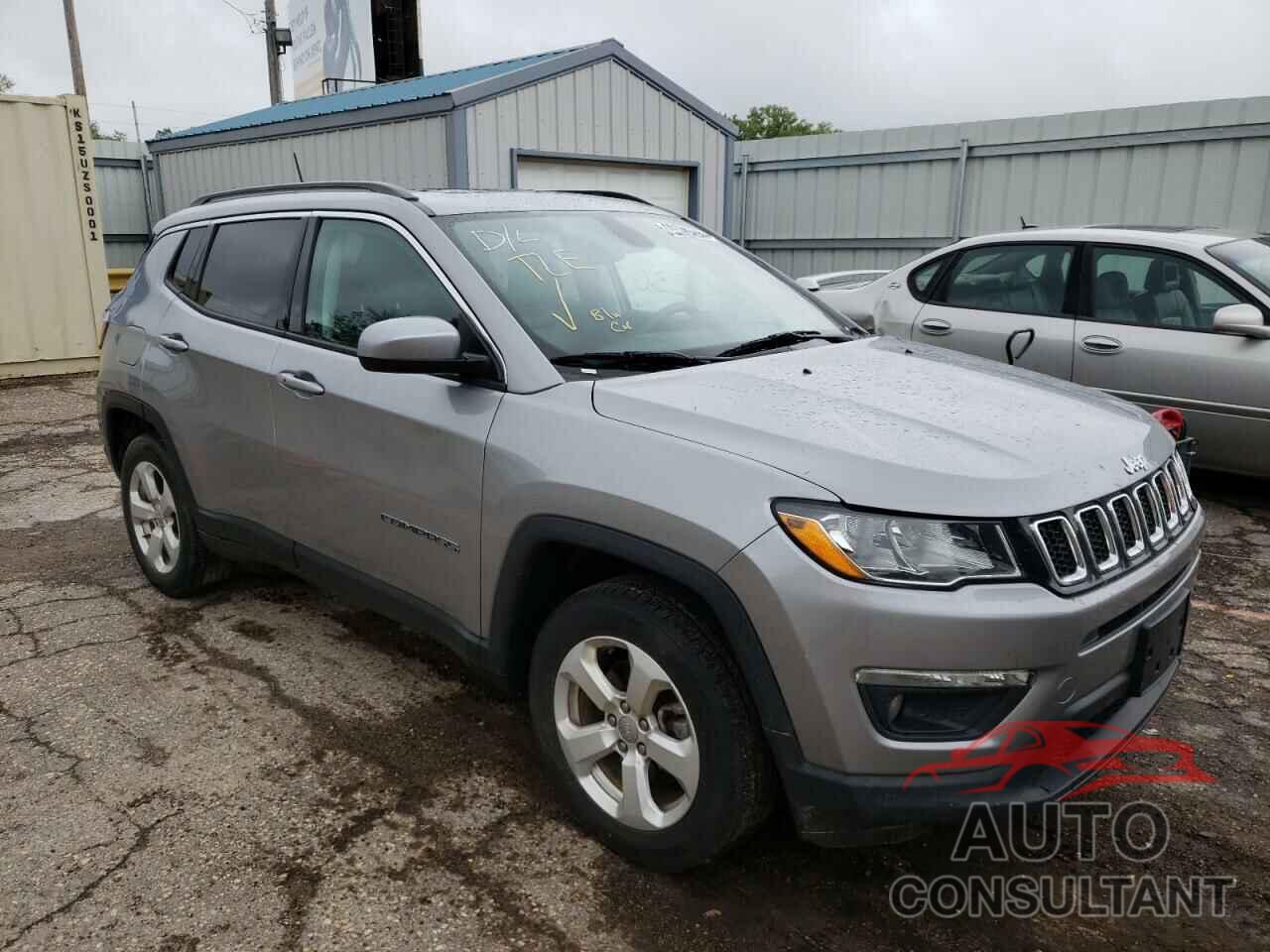 JEEP COMPASS 2018 - 3C4NJDBB7JT117104