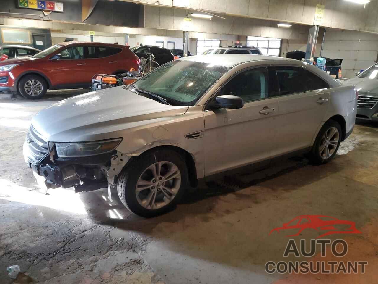 FORD TAURUS 2018 - 1FAHP2D88JG126552