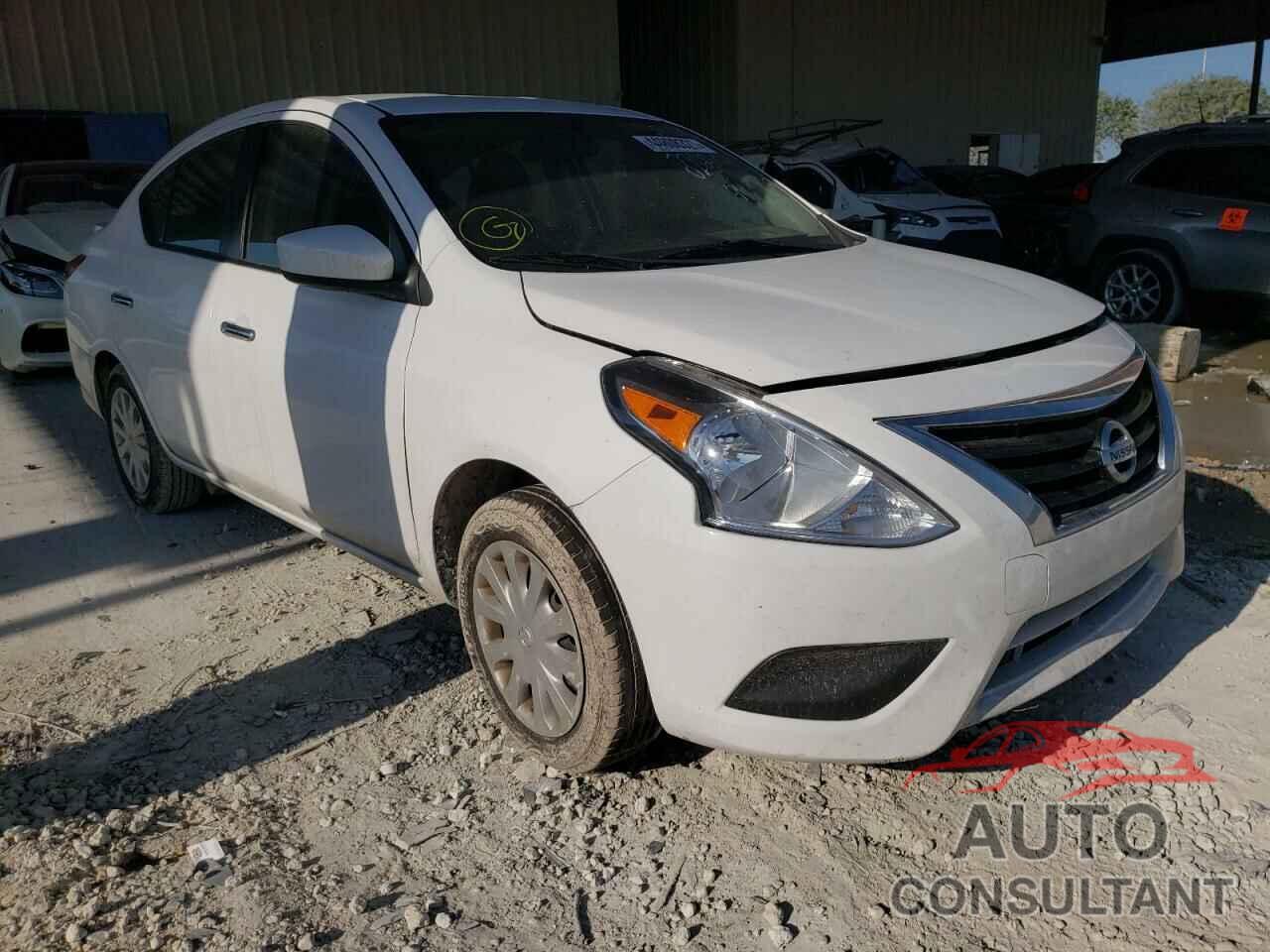 NISSAN VERSA 2018 - 3N1CN7AP5JL826837
