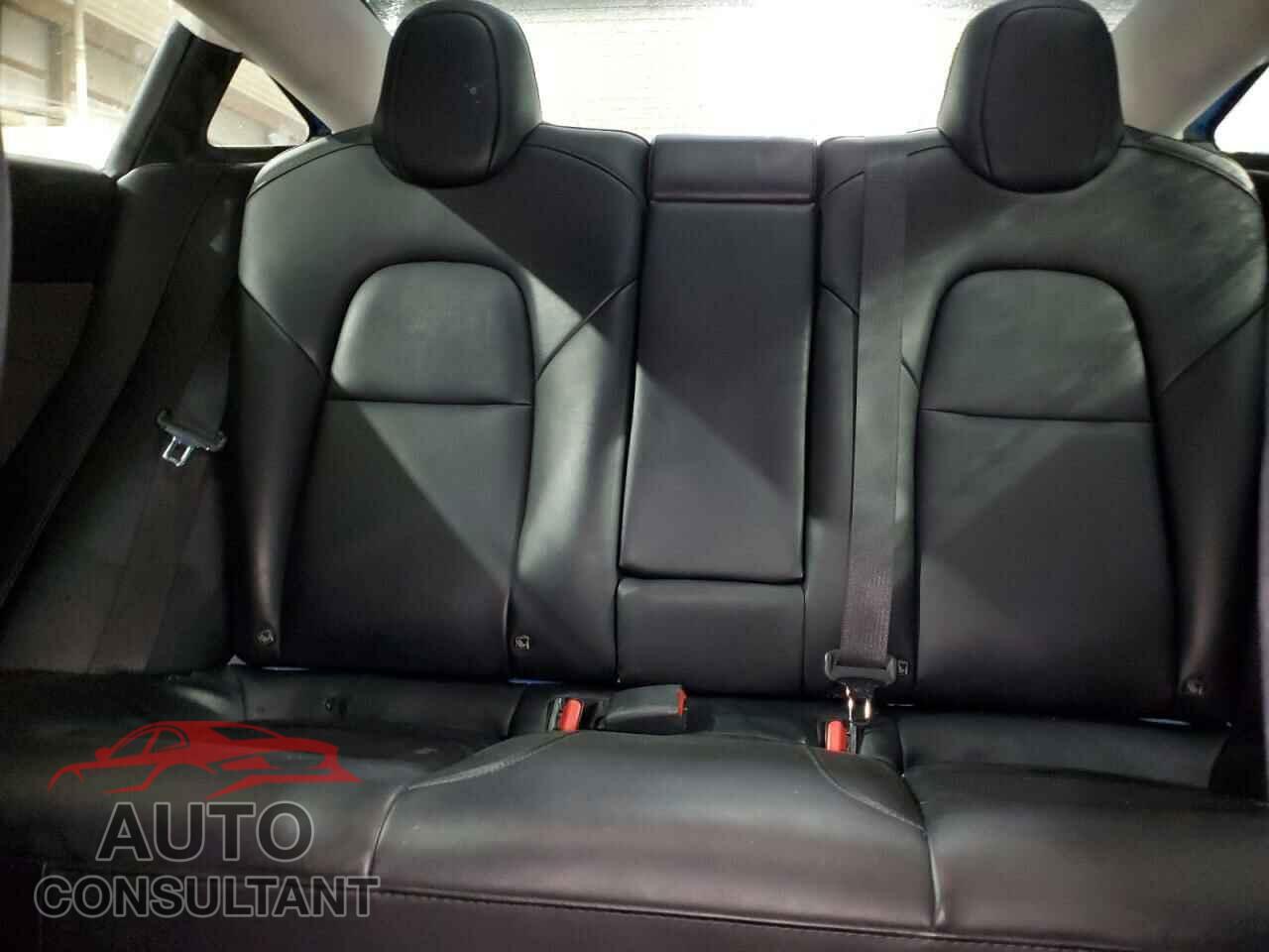 TESLA MODEL 3 2022 - 5YJ3E1EA2NF372261