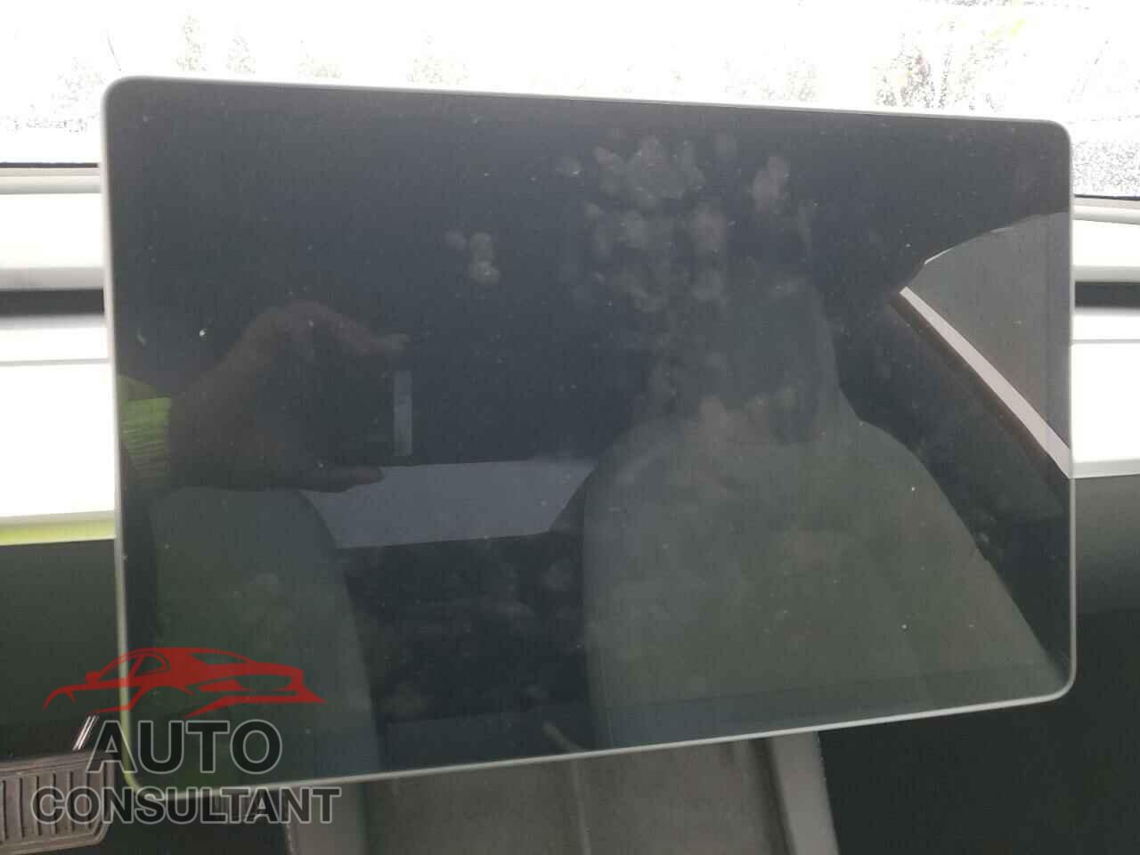 TESLA MODEL 3 2023 - 5YJ3E1EA8PF477857