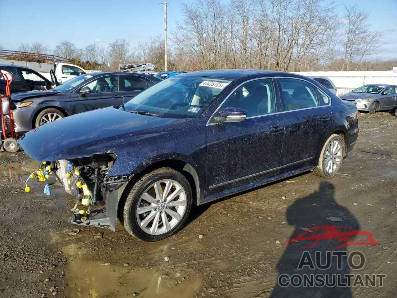 VOLKSWAGEN PASSAT 2014 - 1VWCN7A32EC056010