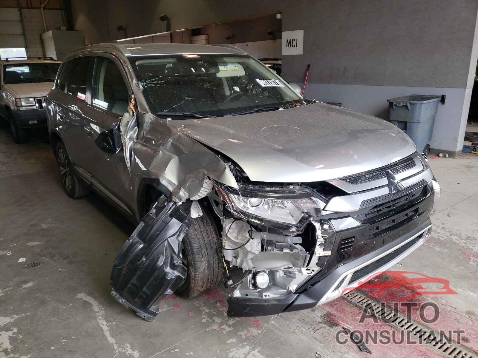 MITSUBISHI OUTLANDER 2020 - JA4AD3A36LJ000600