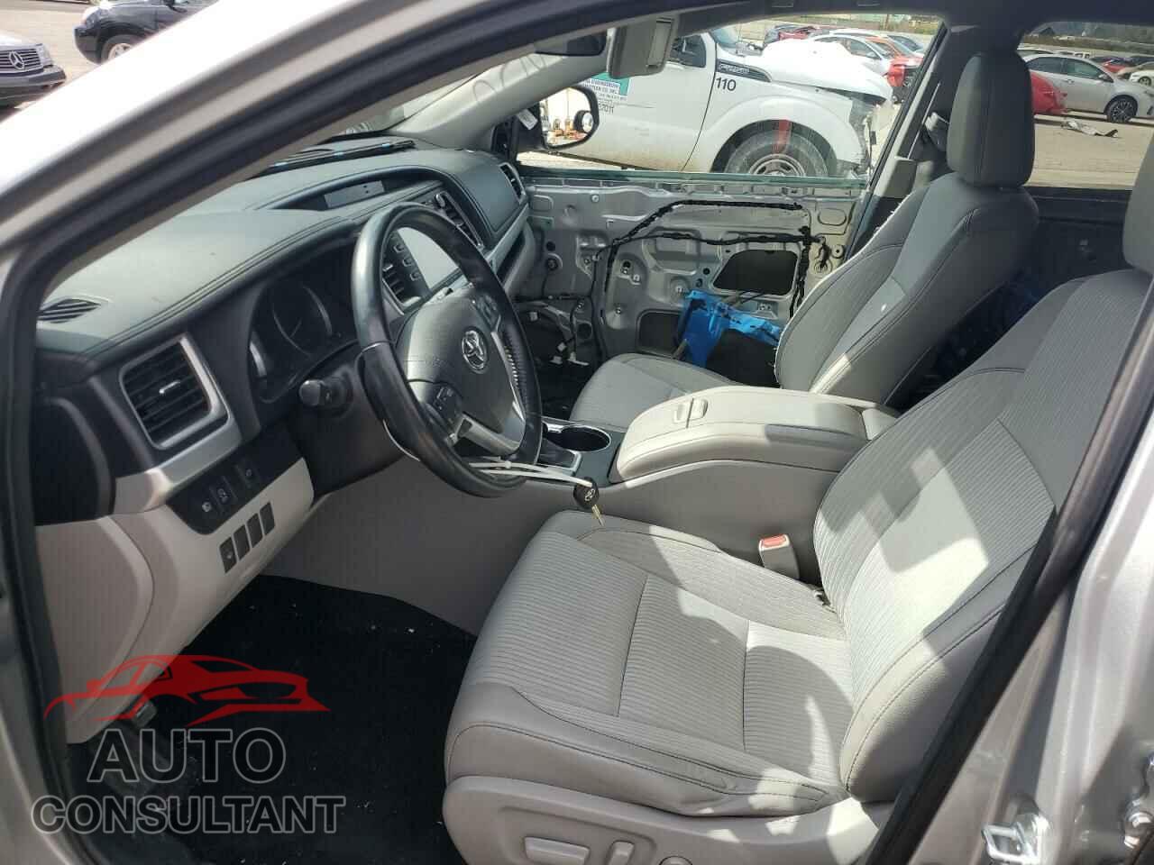 TOYOTA HIGHLANDER 2017 - 5TDZZRFH3HS192585