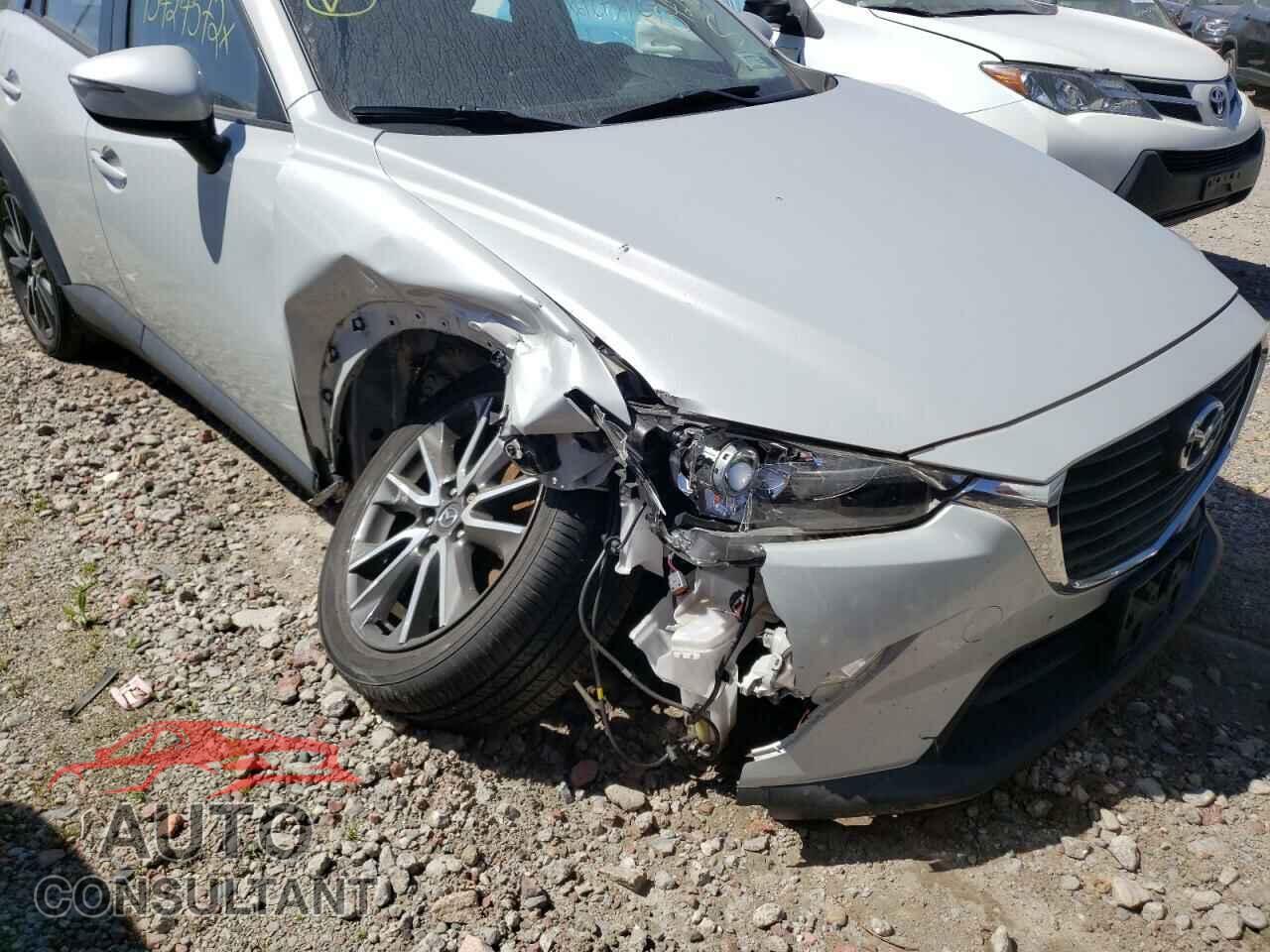 MAZDA CX-3 2017 - JM1DKFC74H0177296