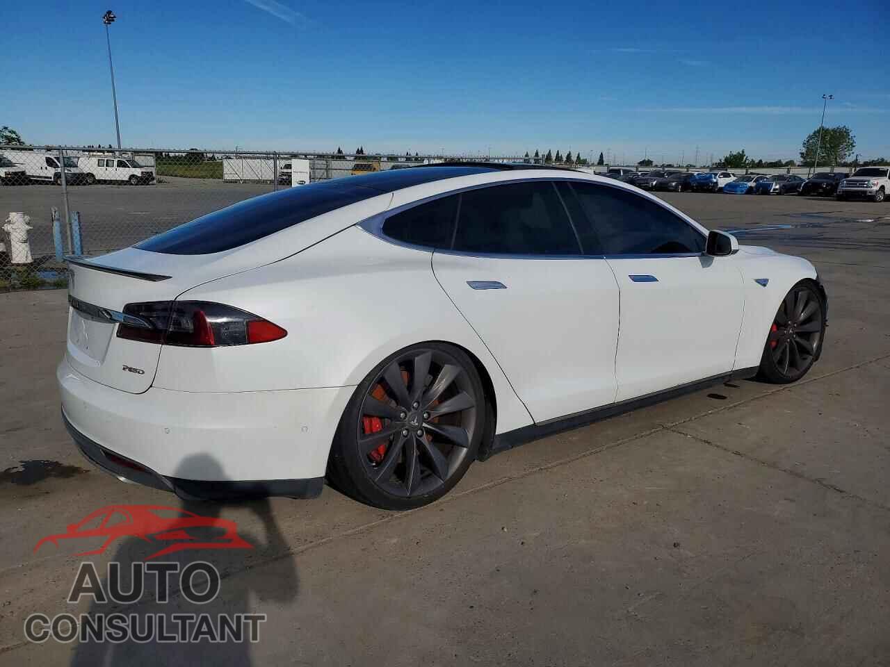 TESLA MODEL S 2014 - 5YJSA1H21EFP63297