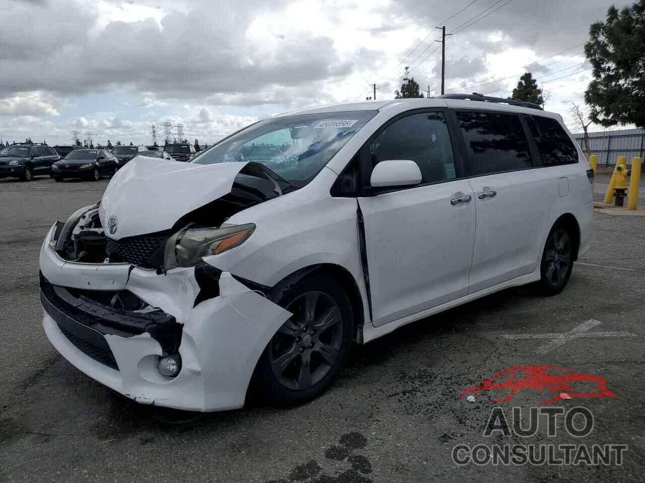 TOYOTA SIENNA 2016 - 5TDXK3DC8GS758609