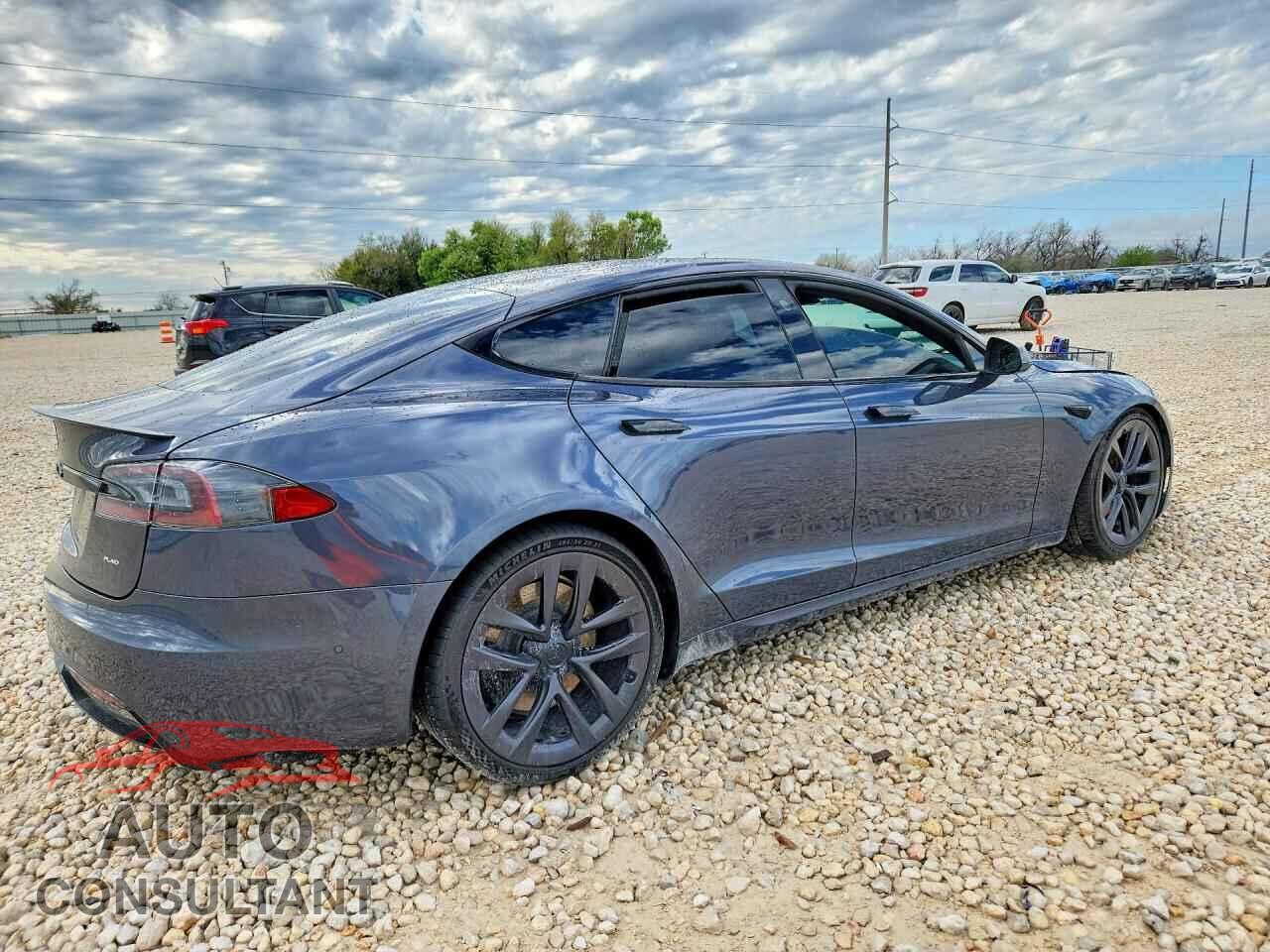 TESLA MODEL S 2021 - 5YJSA1E69MF453016