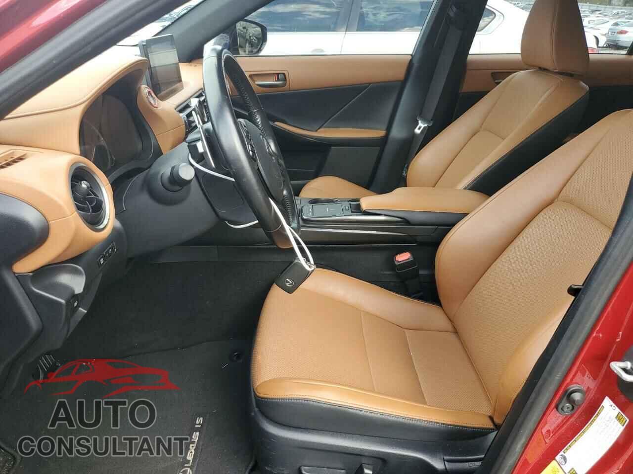 LEXUS IS 2021 - JTHAA1D24M5111094