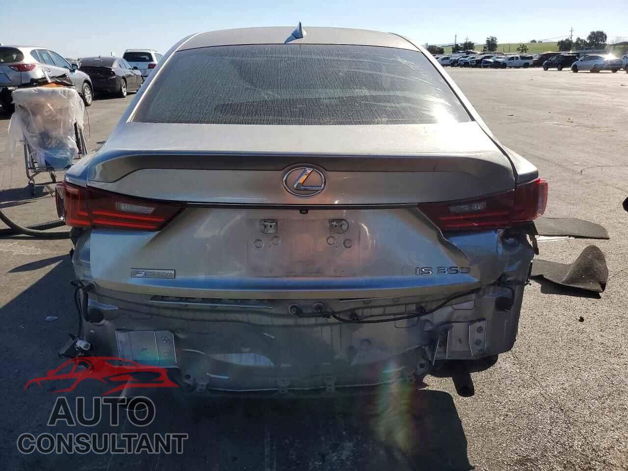 LEXUS IS 2015 - JTHBE1D29F5016428