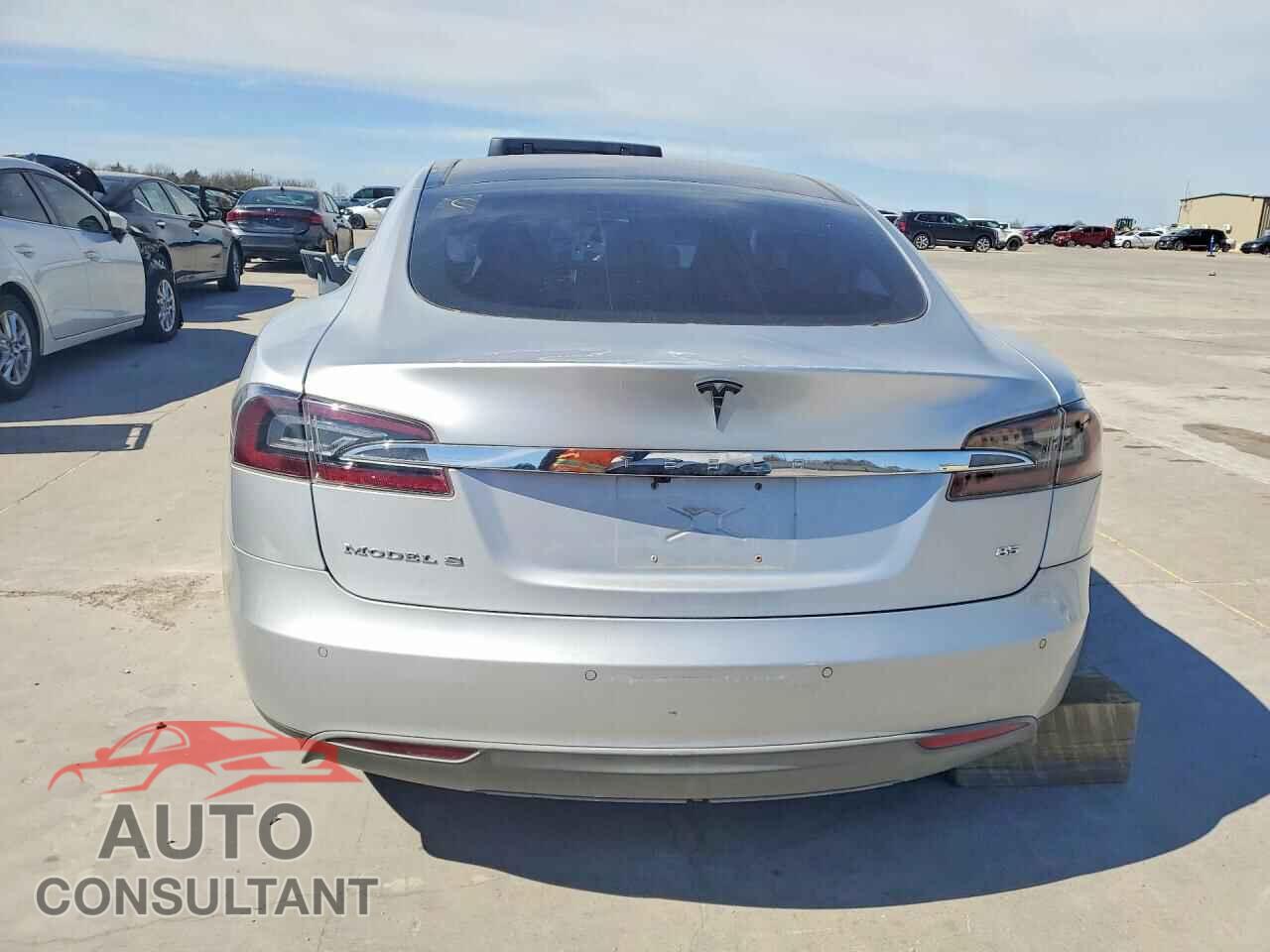 TESLA MODEL S 2013 - 5YJSA1CN2DFP25349