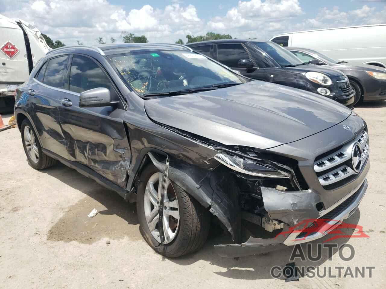 MERCEDES-BENZ GLA-CLASS 2018 - WDCTG4EB5JJ521795