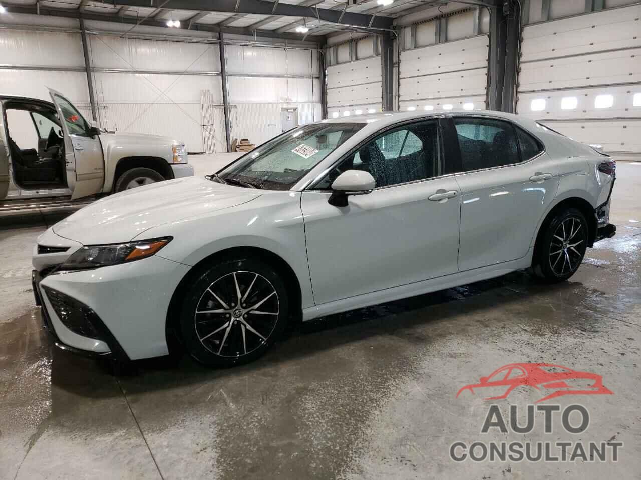 TOYOTA CAMRY 2022 - 4T1G11AKXNU054452