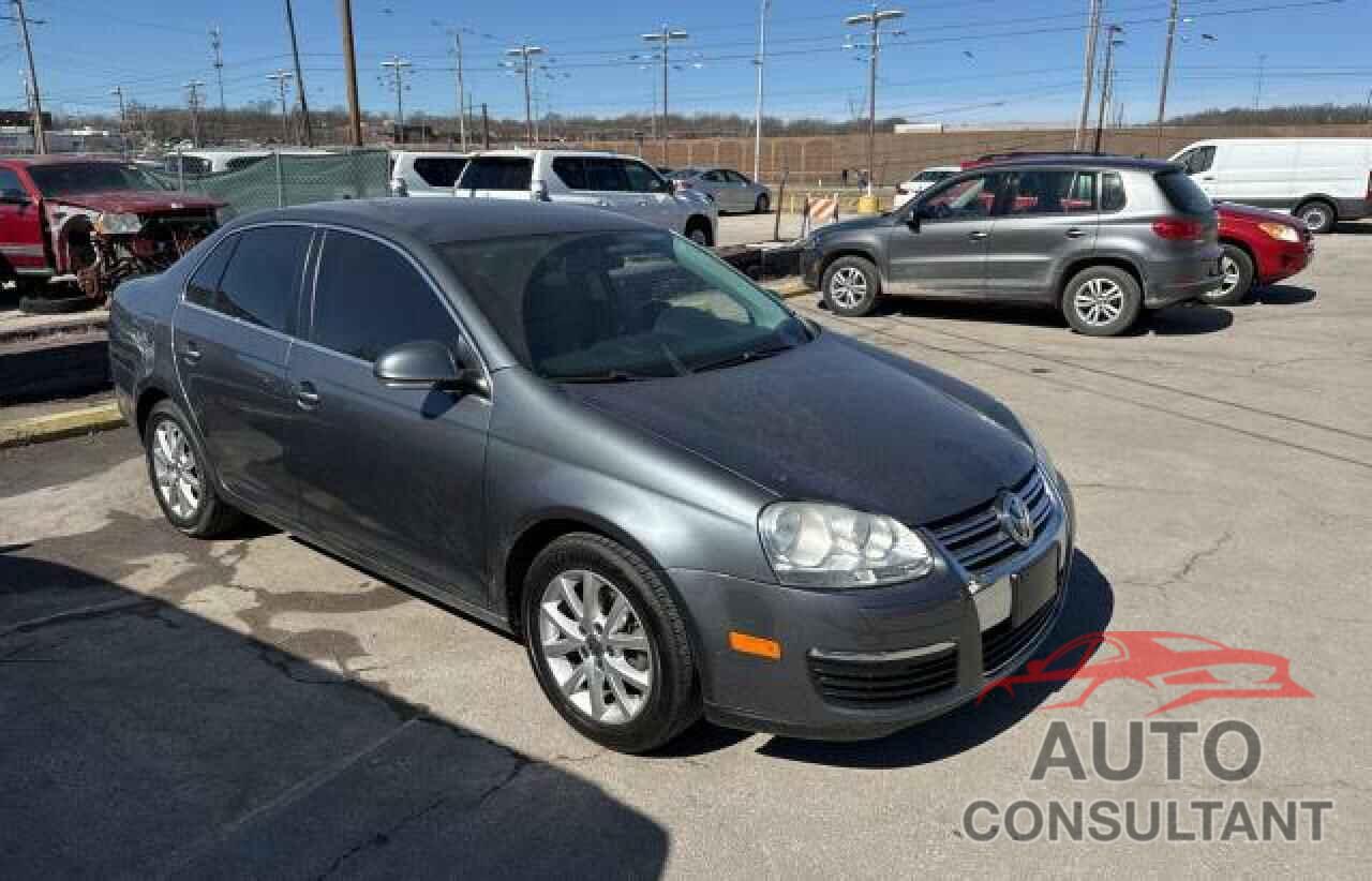 VOLKSWAGEN JETTA 2010 - 3VWRX7AJ0AM068071