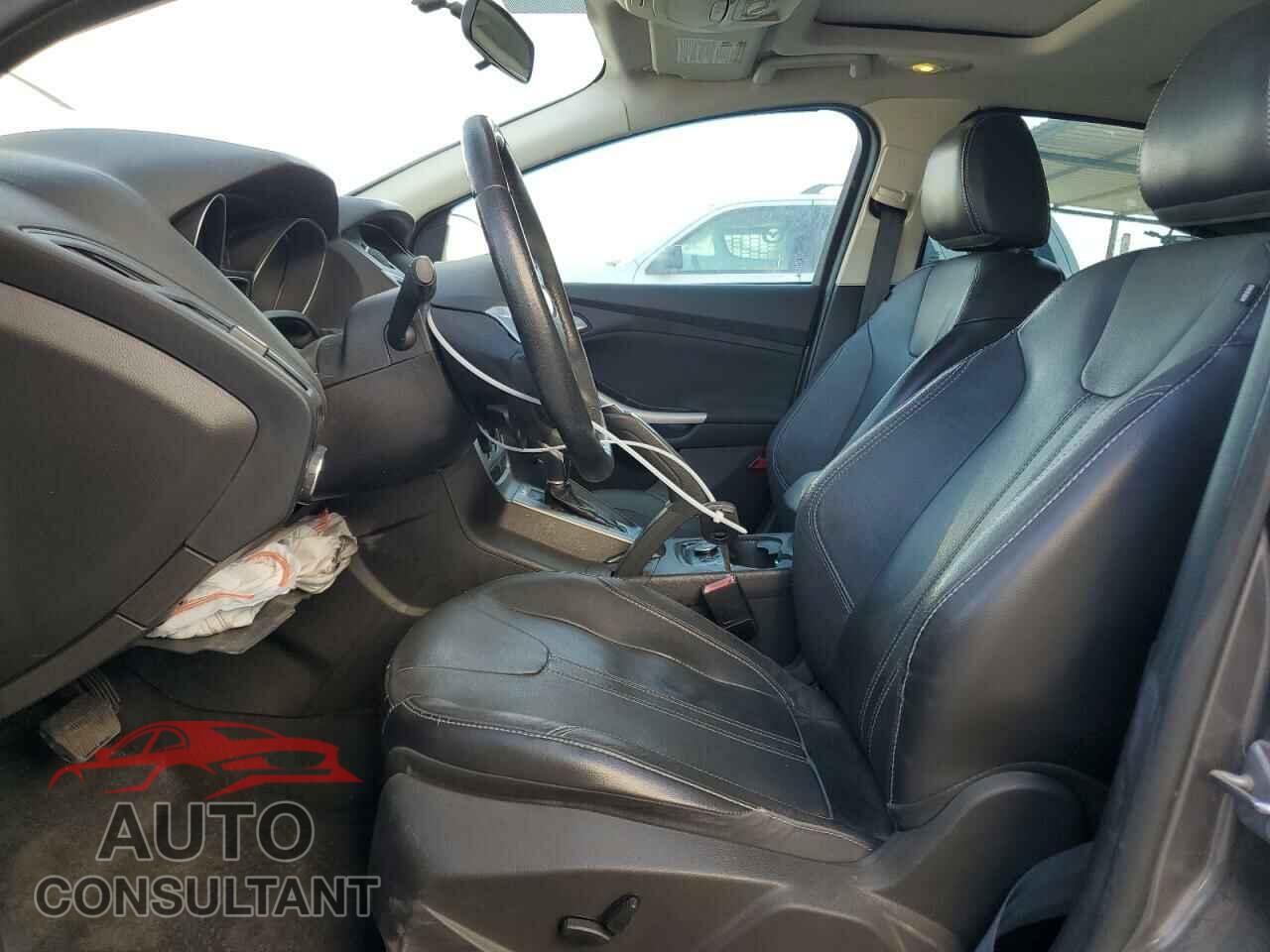 FORD FOCUS 2013 - 1FADP3F2XDL176880