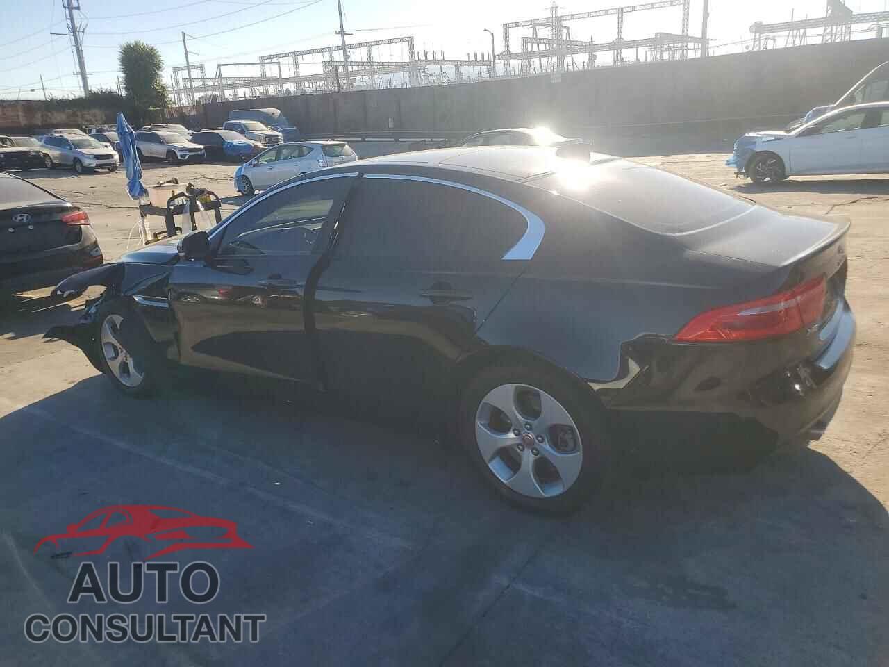 JAGUAR XE 2017 - SAJAR4BG4HA966841