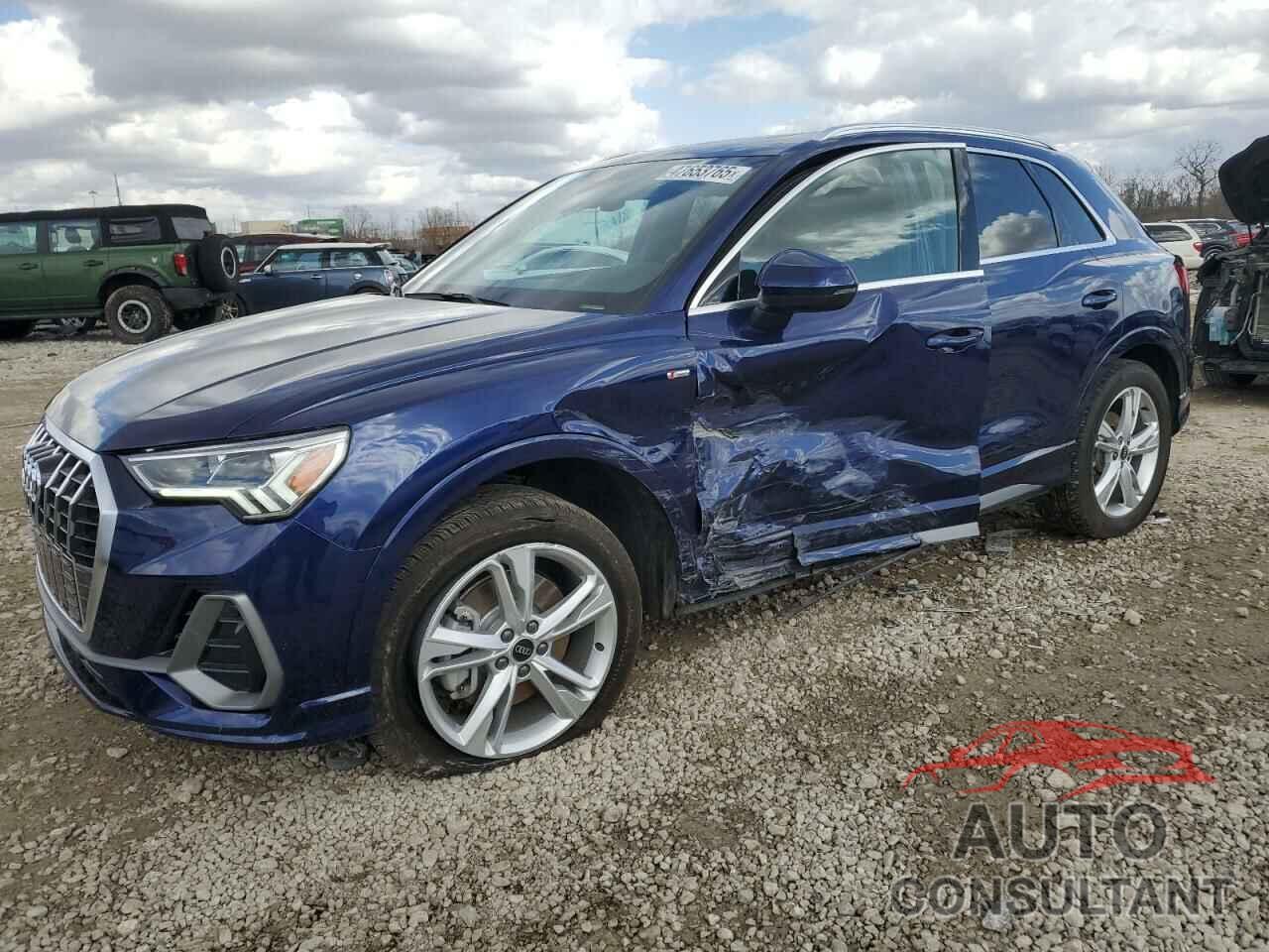 AUDI Q3 2023 - WA1EECF33P1037116