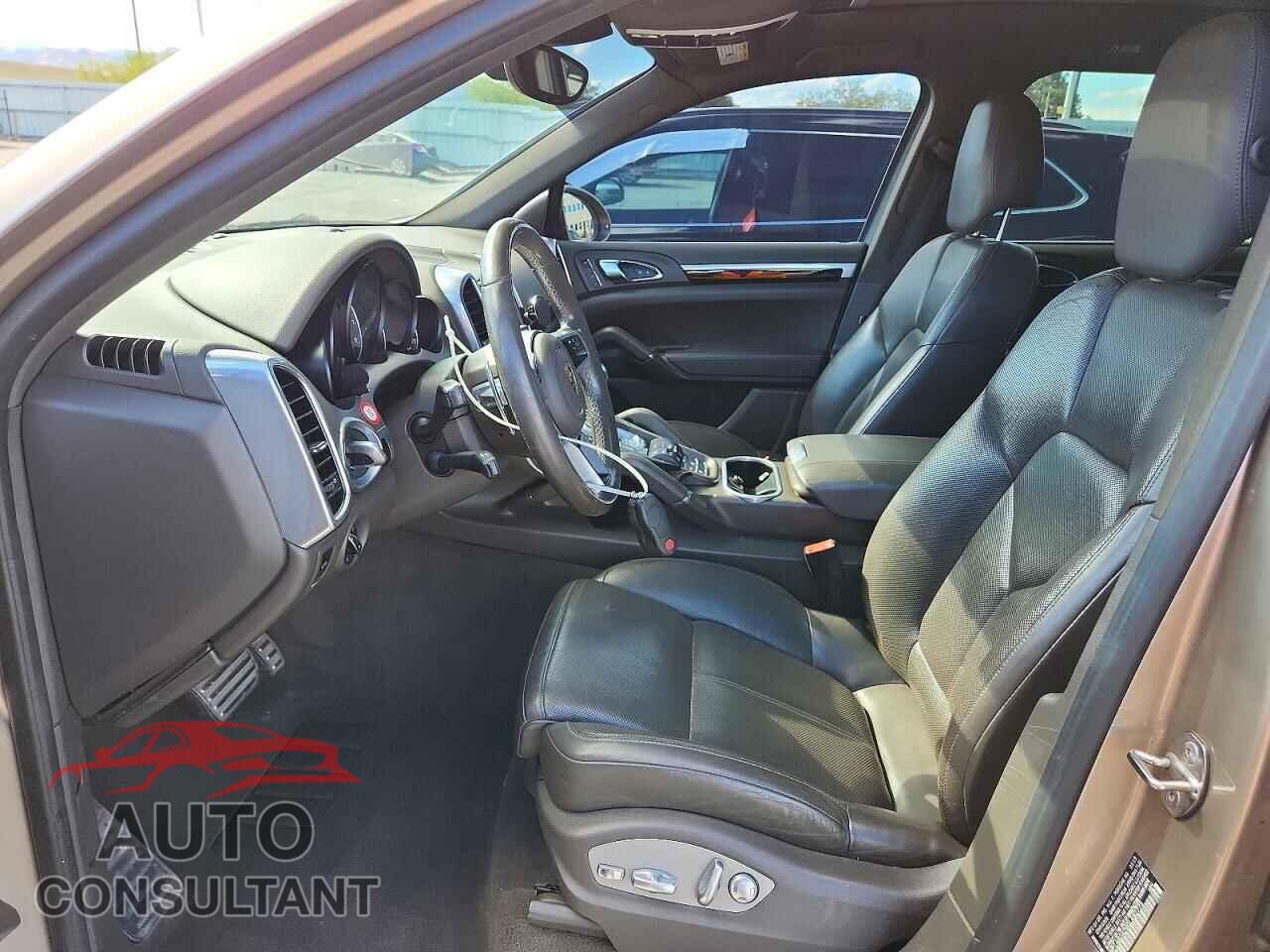PORSCHE CAYENNE 2016 - WP1AB2A29GLA92775