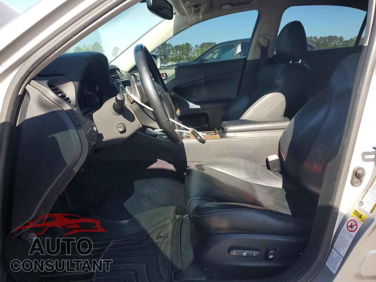 LEXUS IS 2010 - JTHCF5C20A5041561