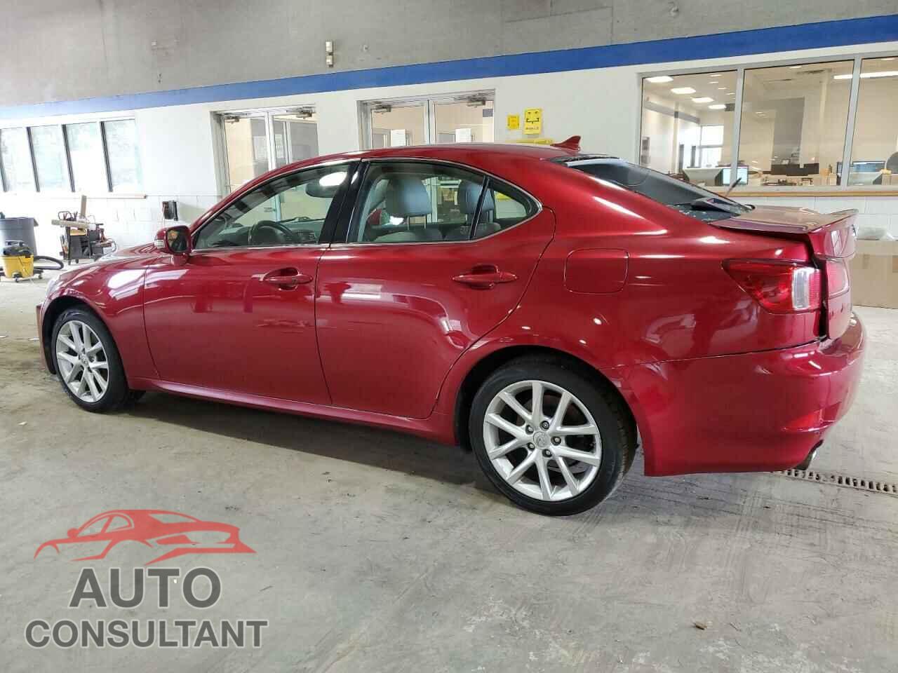 LEXUS IS 2012 - JTHCF5C24C5054431