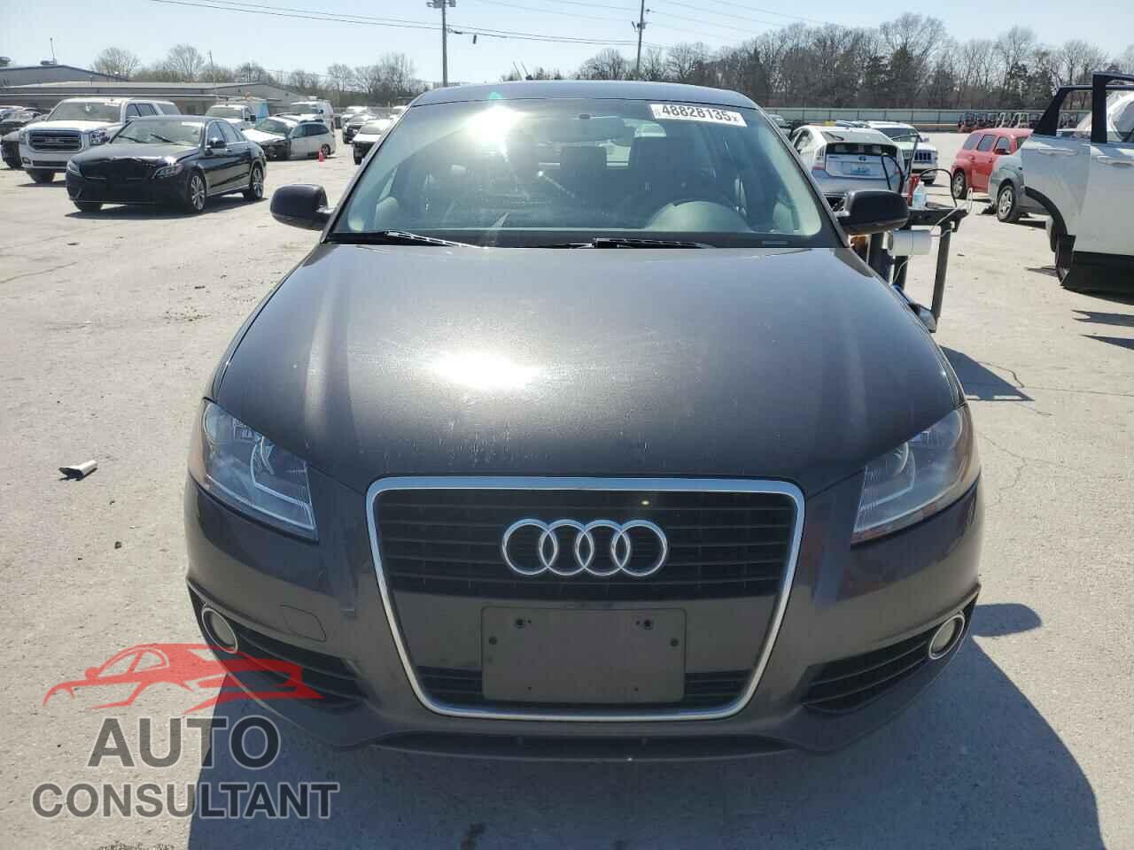 AUDI A3 2012 - WAUBEAFM4CA157617