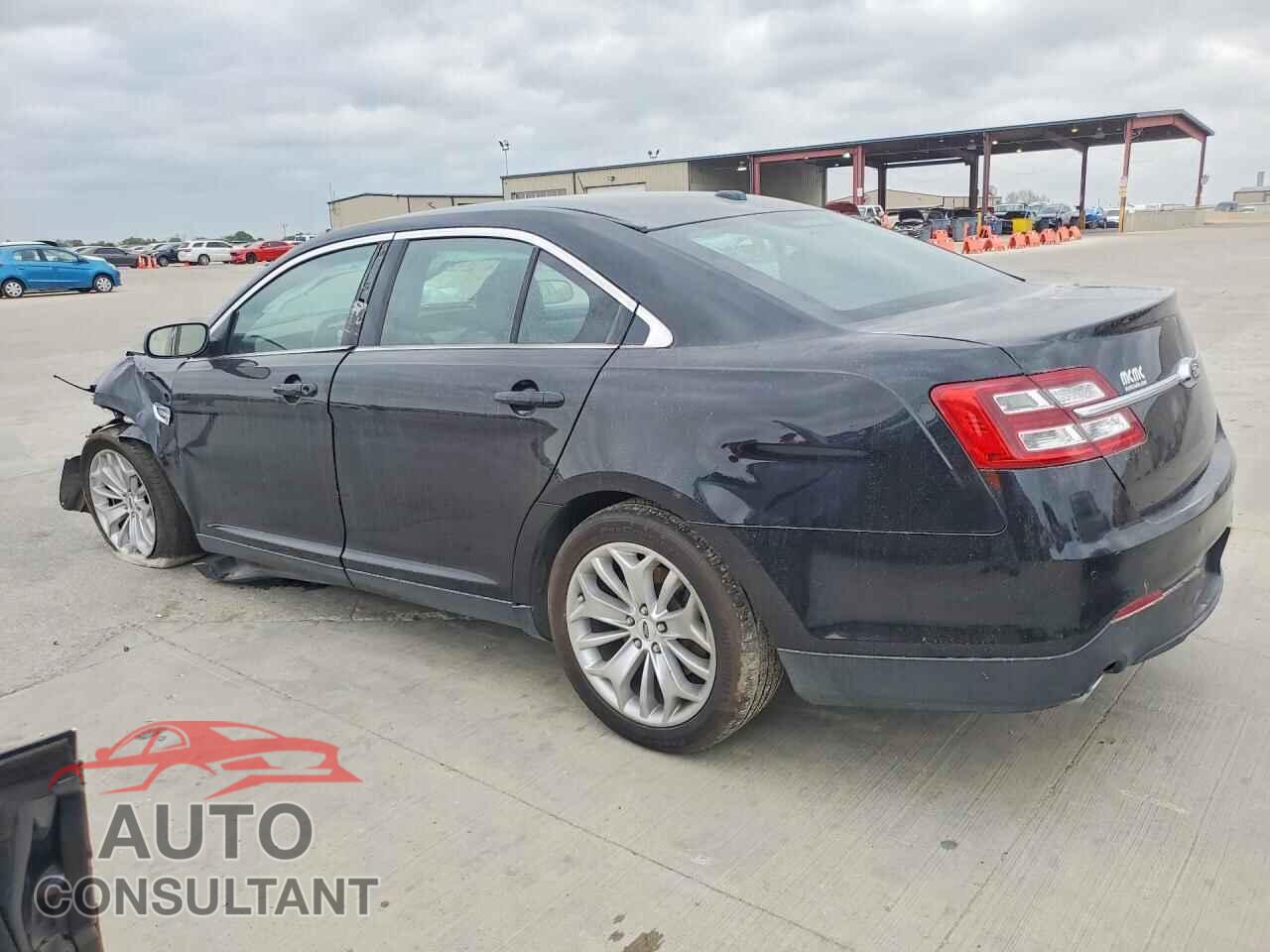 FORD TAURUS 2019 - 1FAHP2F86KG118660