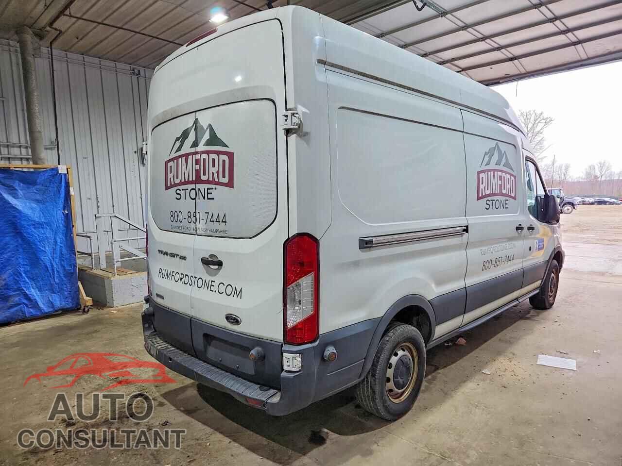 FORD TRANSIT 2015 - 1FTNR2XG2FKA57338