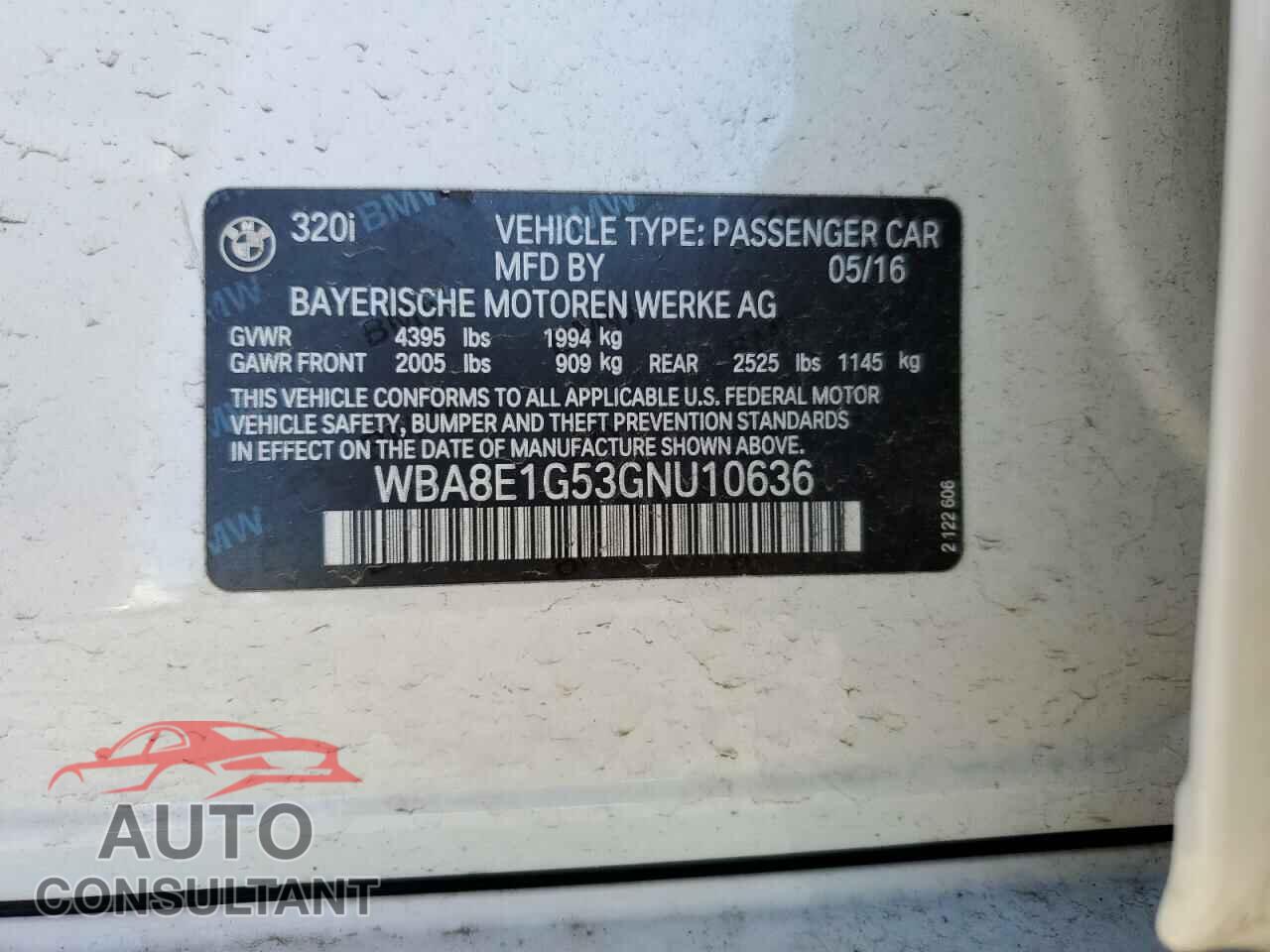 BMW 3 SERIES 2016 - WBA8E1G53GNU10636