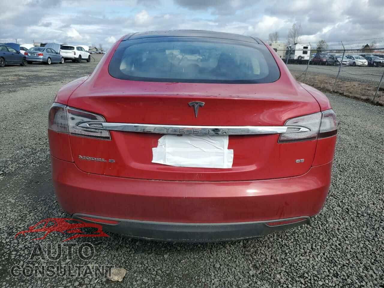 TESLA MODEL S 2013 - 5YJSA1CN9DFP19743