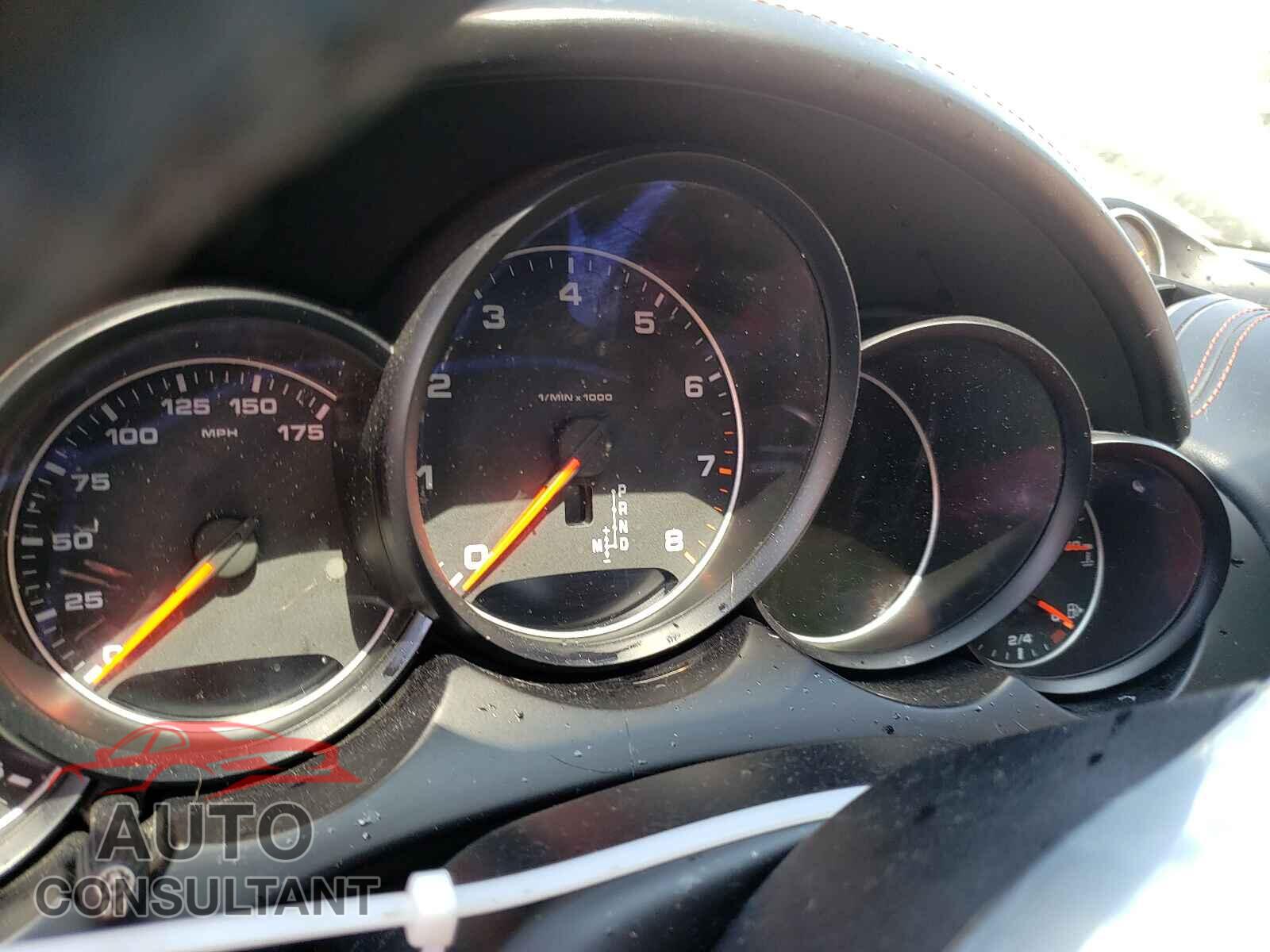 PORSCHE CAYENNE 2017 - WP1AA2A21HKA86382